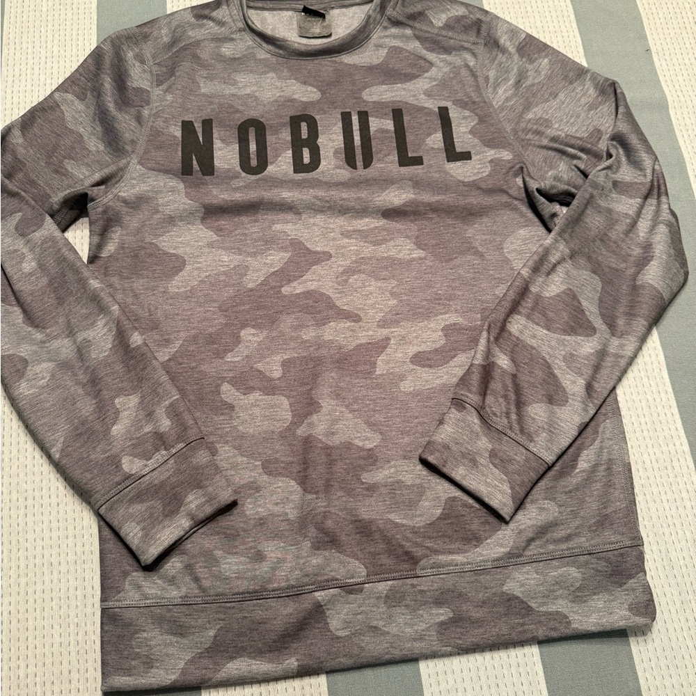 NOBULL Men's Gray Camouflage Crewneck Sweater